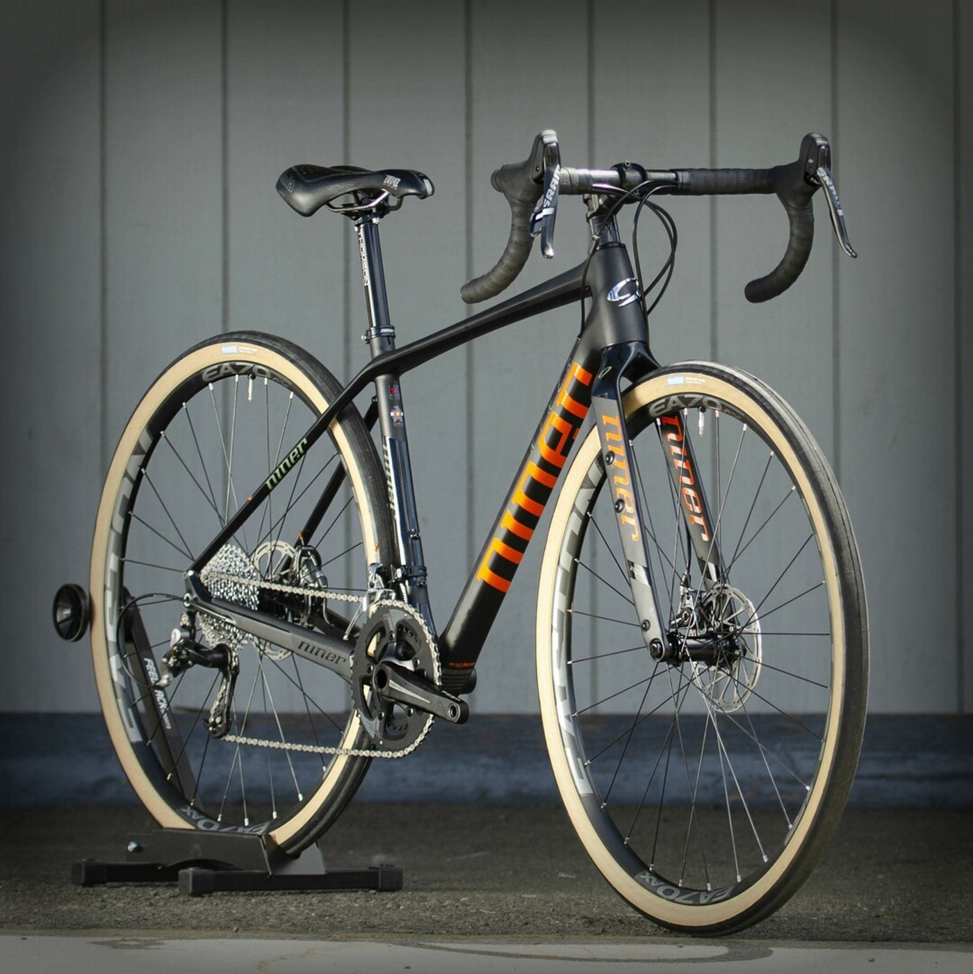 Road & Gravel Bikes