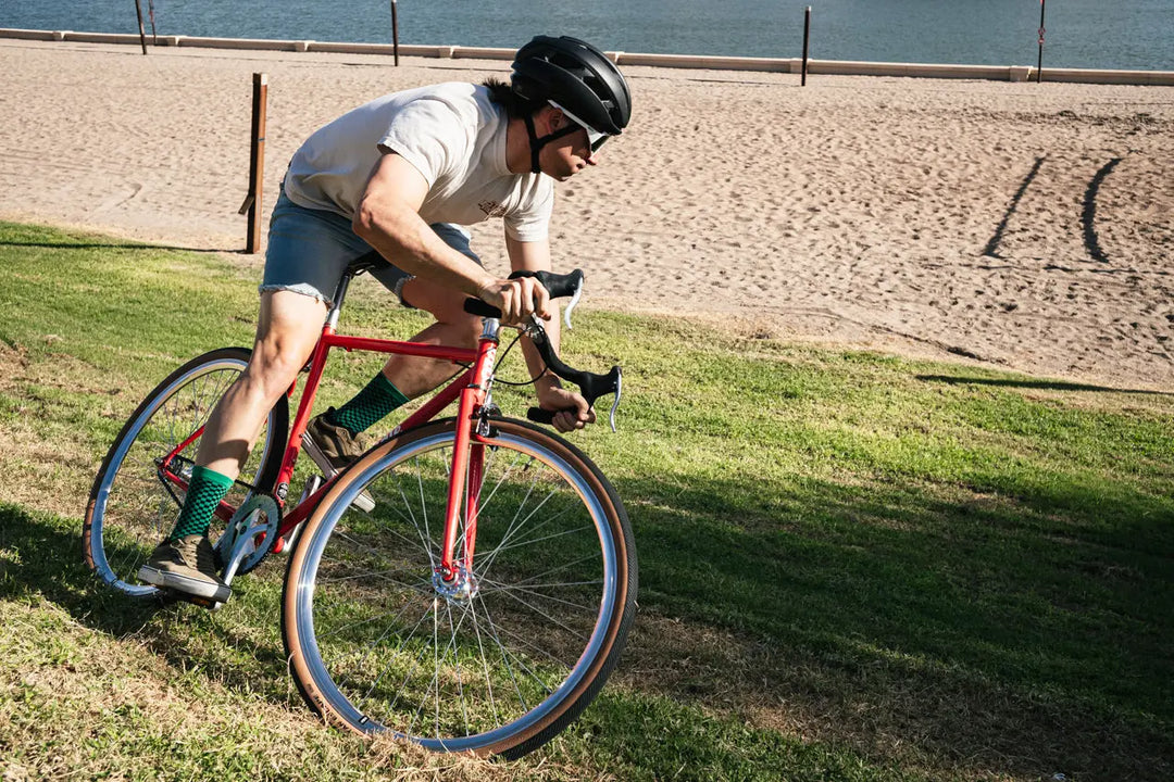 4130 Tropical Red – Fixed Gear Single-Speed Steel Bike – Belcopia