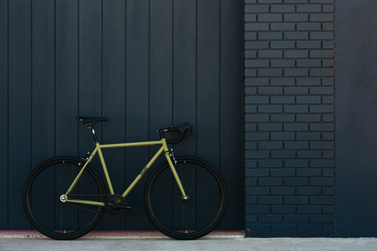STATE BICYCLE CO. 4130 - Matte Olive (Fixed Gear / Single-Speed)